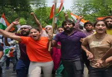 “हम गलत साबित हुए तो कुश्ती छोड़ देंगे”, बजरंग और विनेश ने ट्रायल्स पर मचे विवाद पर तोड़ी चुप्पी|